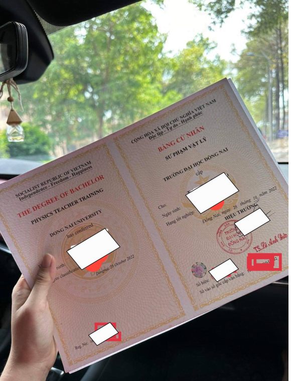 Mua bằng Đại học Đồng Nai, liên hệ ngay với dịch vụ làm bằng ĐH của chúng tôi.